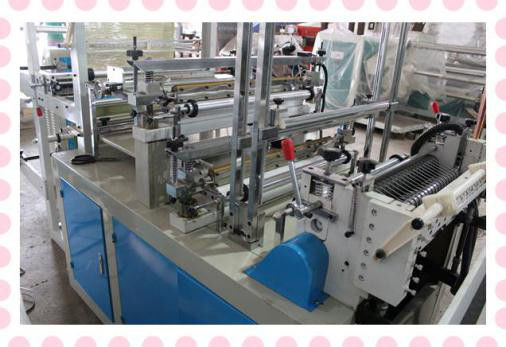 T - shirt / Plastic Express Bag Making Machine 220V High Efficiency Fully Automatic